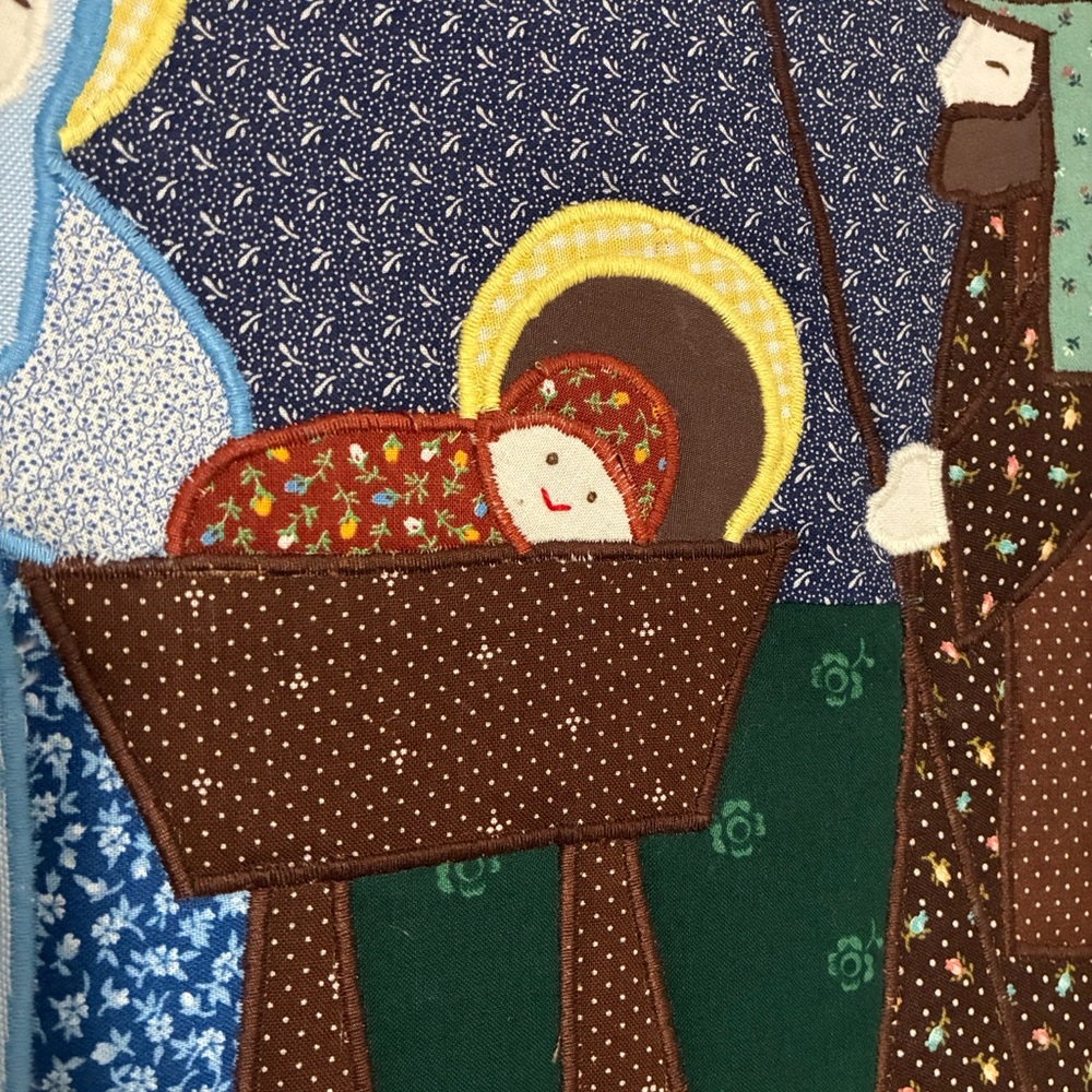 Vintage Embroidered Nativity Scene - Picture 3 of 10